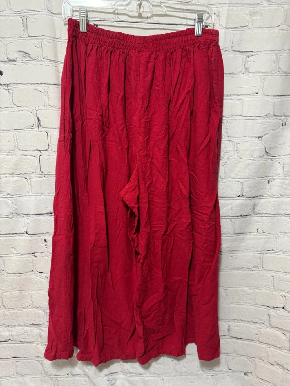 Red Elastic Waist Wide Leg Pants - Picture 5 of 6